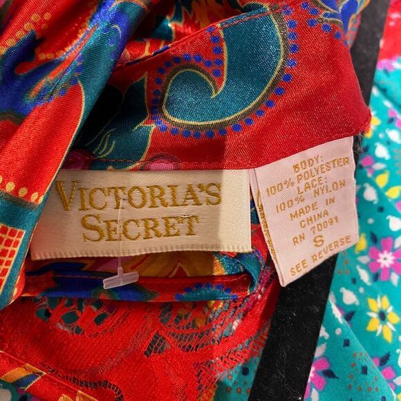 Vintage Victoria's Secret Gold Label red pattern mini Slip Small - Picture 4 of 4